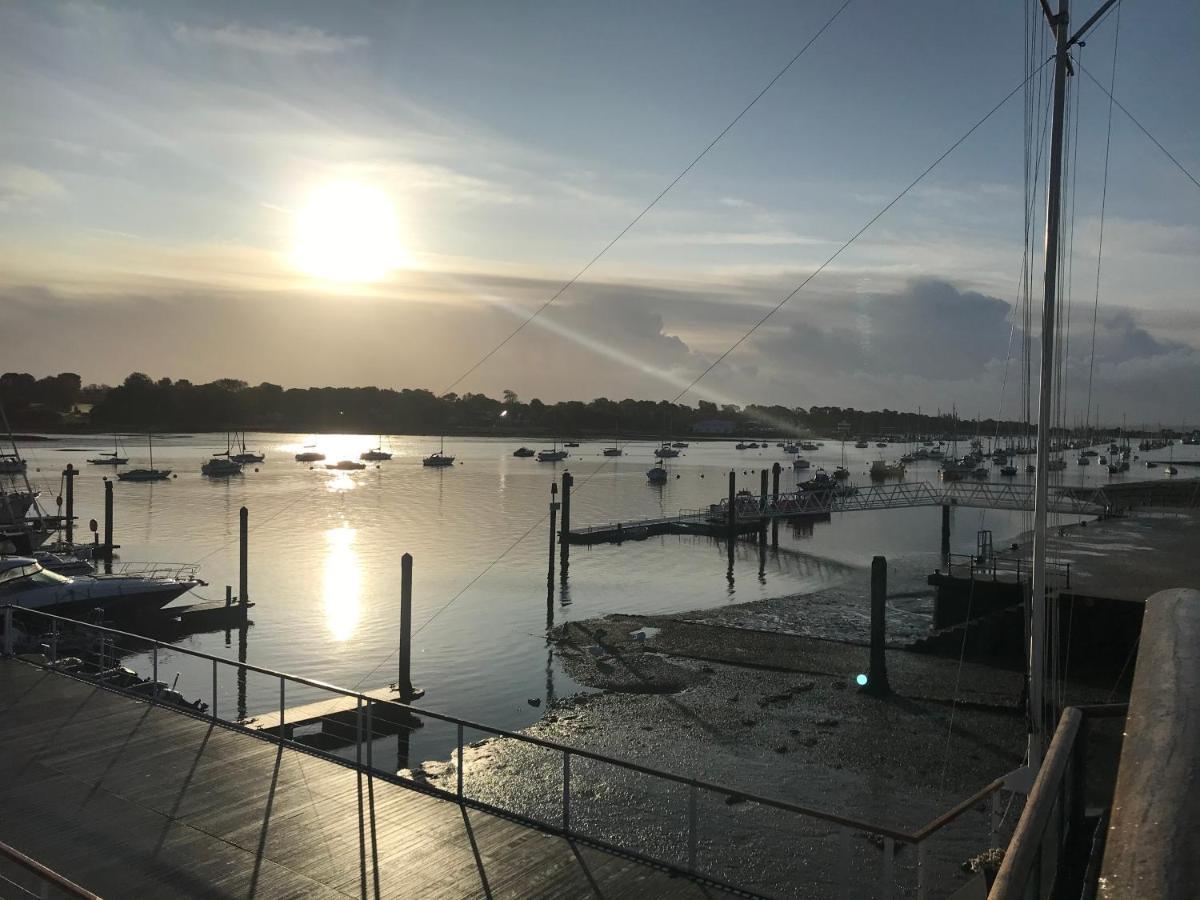 Royal Southern Yacht Club Хамбъл Екстериор снимка