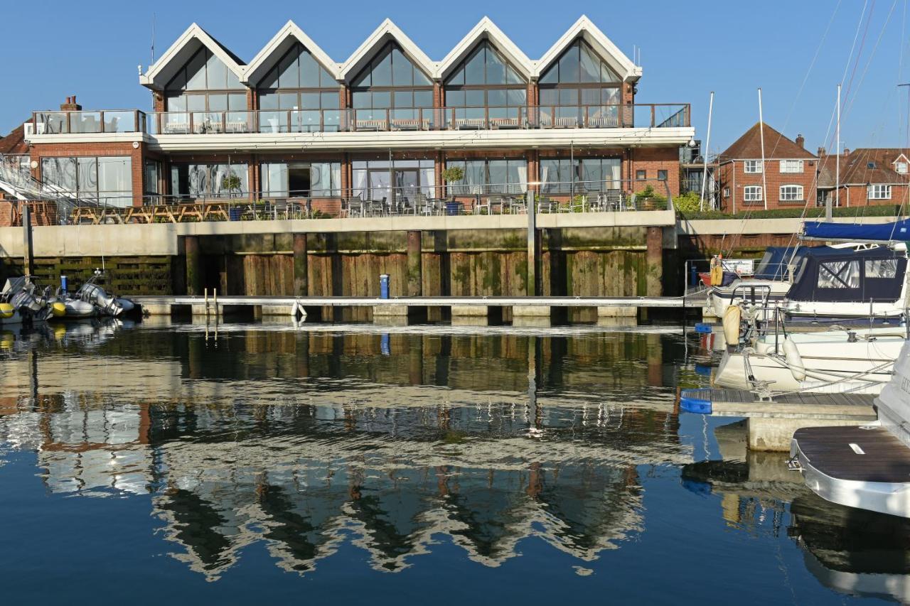 Royal Southern Yacht Club Хамбъл Екстериор снимка