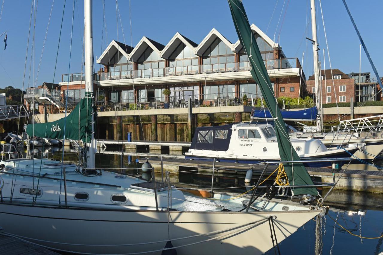 Royal Southern Yacht Club Хамбъл Екстериор снимка