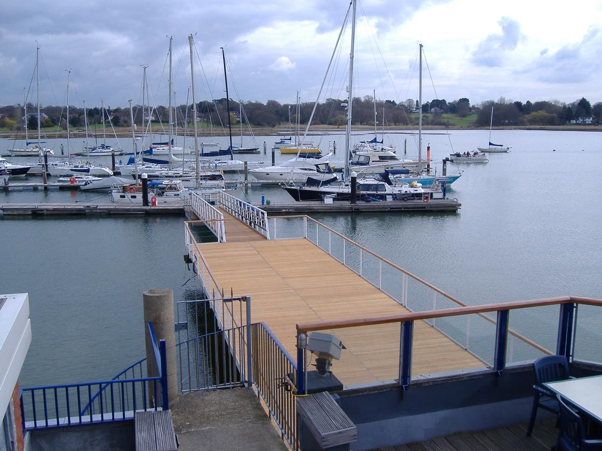 Royal Southern Yacht Club Хамбъл Екстериор снимка
